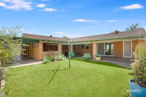 Property photo of 8 Yanderra Crescent Narara NSW 2250