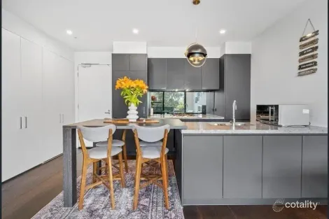 303/168 WHITEHORSE RD, BLACKBURN, VIC 3130