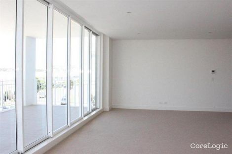 Property photo of 320/68 Peninsula Drive Breakfast Point NSW 2137