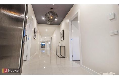Property photo of 5 Montalto Street Craigieburn VIC 3064
