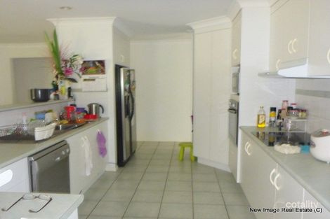 Property photo of 40 Shelduck Place Calamvale QLD 4116
