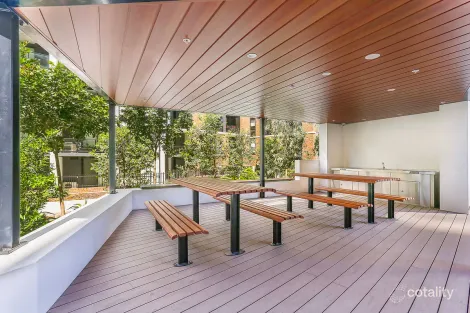 Property photo of 710/5 Maple Tree Road Westmead NSW 2145