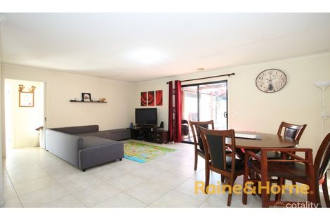 Property photo of 17 Lisburn Way Berwick VIC 3806