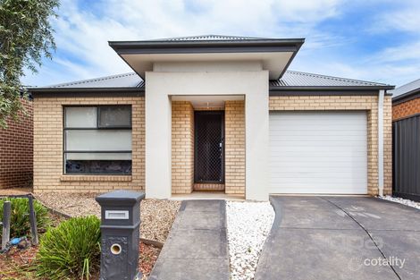 32 Mayesbrook Rd, Manor Lakes, VIC 3024