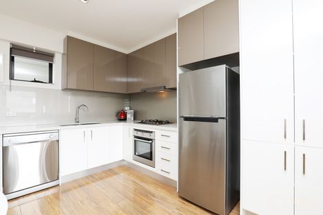 Property photo of 15/80 Hopetoun Avenue Brunswick West VIC 3055