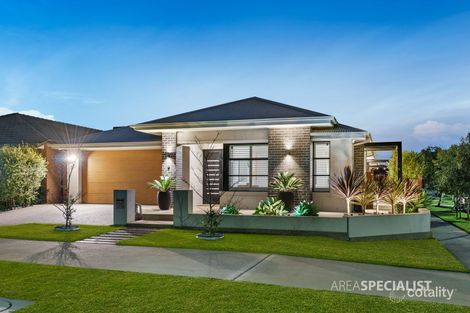 Property photo of 9 Tundra Esplanade Werribee VIC 3030