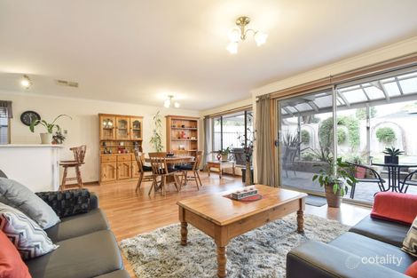 Property photo of 63 Dorrien Avenue Woodcroft SA 5162