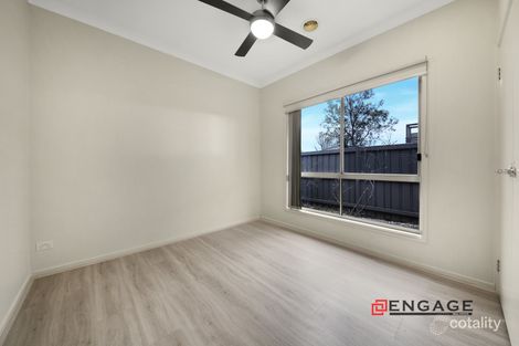 Property photo of 41 Rippleside Terrace Tarneit VIC 3029