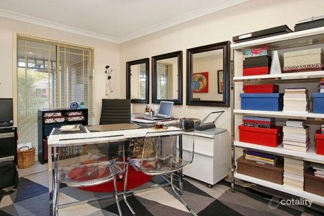 Property photo of 20 Appleberry Close Knoxfield VIC 3180