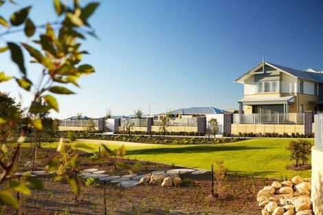 Property photo of 12 Penshell Street Jindalee WA 6036