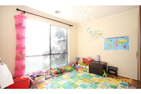 Property photo of 17 Lisburn Way Berwick VIC 3806