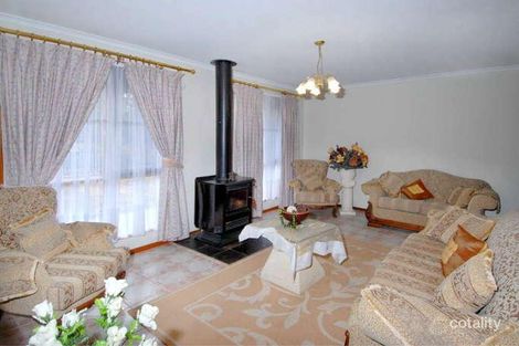 Property photo of 19 Paringa Boulevard Meadow Heights VIC 3048