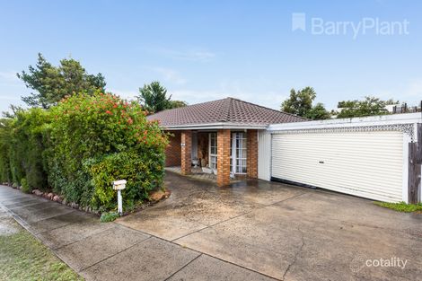 Property photo of 2 Eileen Court Langwarrin VIC 3910