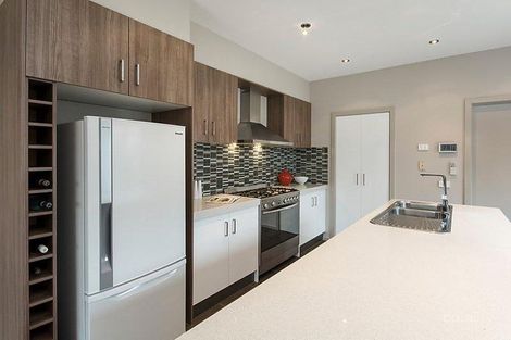 Property photo of 2 Waratah Street Geelong West VIC 3218