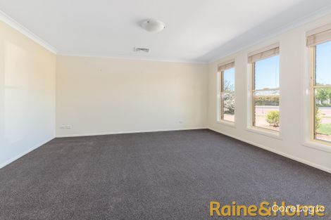 Property photo of 27 Pebble Beach Drive Dubbo NSW 2830