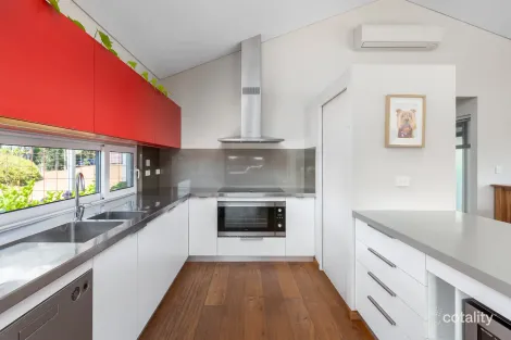 Property photo of 10 Hebrides Close Quindalup WA 6281