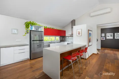 Property photo of 10 Hebrides Close Quindalup WA 6281