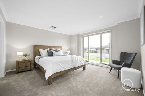 Property photo of 6 Miranda Drive Doreen VIC 3754