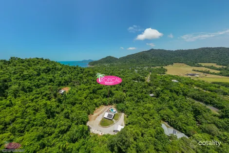 Property photo of 5 Plantation Drive Bingil Bay QLD 4852