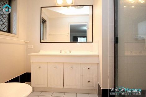 Property photo of 5 Gilbert Court Hillcrest QLD 4118