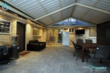 5 Gilbert Ct, Hillcrest, QLD 4118