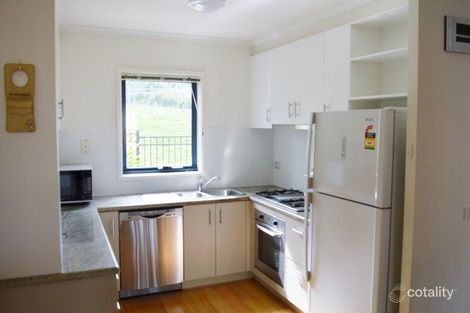 Property photo of 4 Frearson Walk Kensington VIC 3031