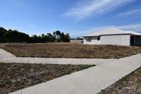 22 Arapiles Dr, Moe, VIC 3825