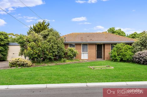 Property photo of 8 Sawley Grove Wyndham Vale VIC 3024