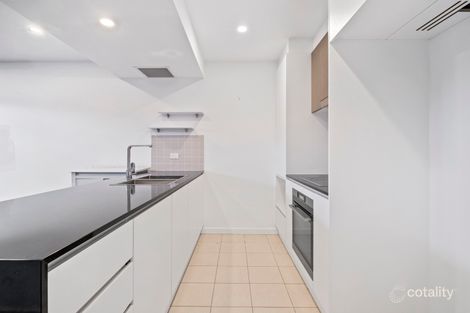 18/2 Newchurch St, Coombs, ACT 2611