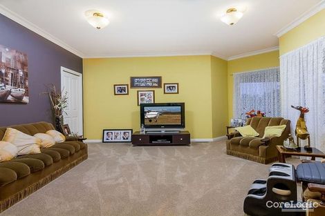 Property photo of 15 Robin Hood Way Drouin VIC 3818