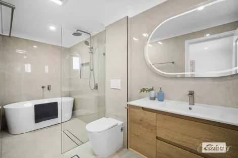 Property photo of 1 Macintyre Crescent Sylvania Waters NSW 2224