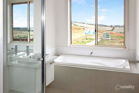 Property photo of 179 Grantham Drive Highton VIC 3216