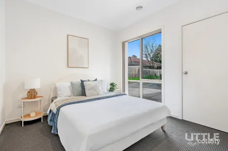 Property photo of 2/2 Deakin Crescent Dandenong North VIC 3175
