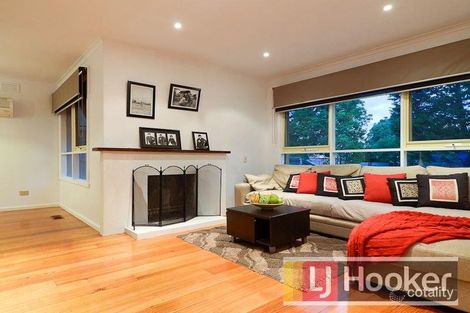 Property photo of 3 Parkland Avenue Hampton Park VIC 3976