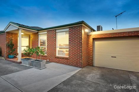 Property photo of 2/8 Fairbank Road Bentleigh VIC 3204