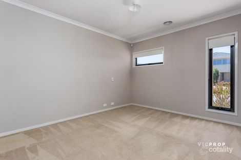 Property photo of 22 Maritime Circuit Point Cook VIC 3030