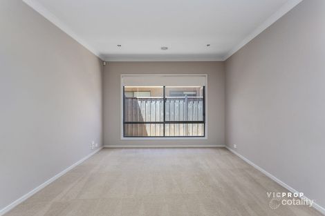 Property photo of 22 Maritime Circuit Point Cook VIC 3030