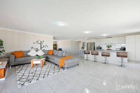 Property photo of 21 Tempranillo Crescent Cessnock NSW 2325