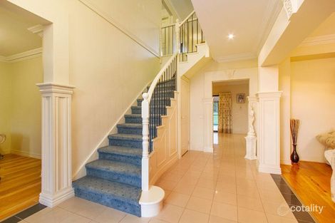 Property photo of 3 Caruana Drive Dingley Village VIC 3172