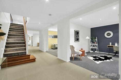 Property photo of 11 Lindholme Way Williams Landing VIC 3027