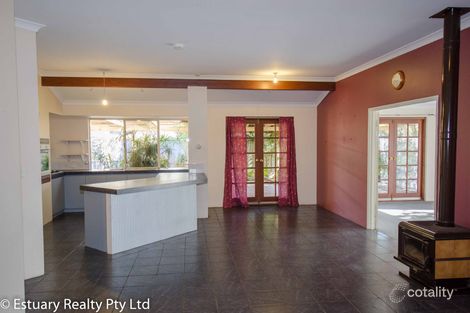 Property photo of 21 Belinda Loop Dawesville WA 6211