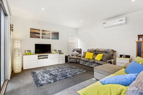 Property photo of 14 Jumbuck Circuit Carrum Downs VIC 3201