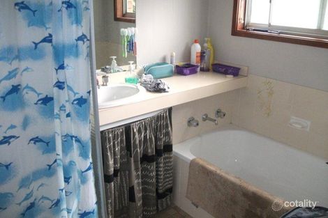 Property photo of 14 Fulton Close Bolton Point NSW 2283
