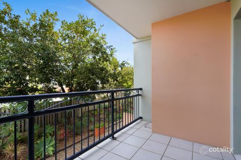 Property photo of 28/2 Geraldton Drive Varsity Lakes QLD 4227