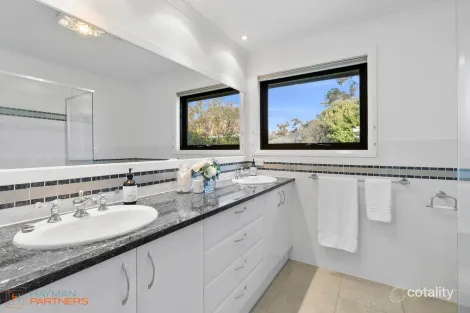 Property photo of 80 Jennings Street Curtin ACT 2605