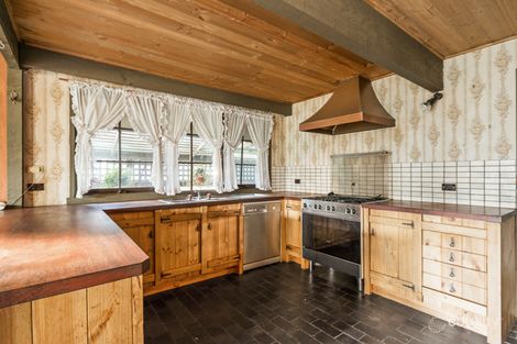 Property photo of 23 Kananook Avenue Seaford VIC 3198