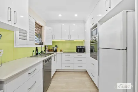 Property photo of 15 Straight Drive Browns Plains QLD 4118