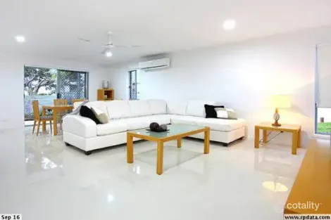 33/37 Witheren Cct, Pacific Pines, QLD 4211