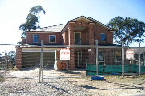 Property photo of 2 Morningbird Close St Clair NSW 2759