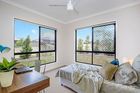 Property photo of 1/44 Baldwin Crescent Pimpama QLD 4209